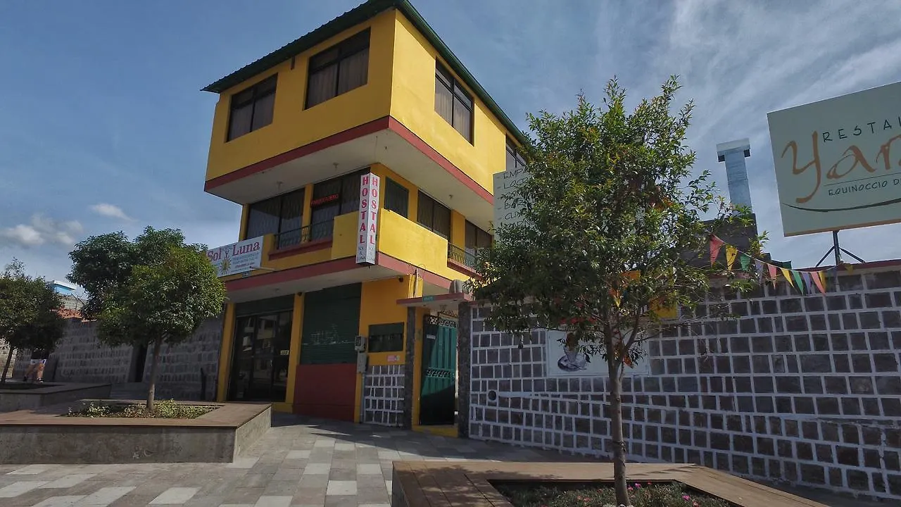 Hostal Sol Y Luna Quito Hostel