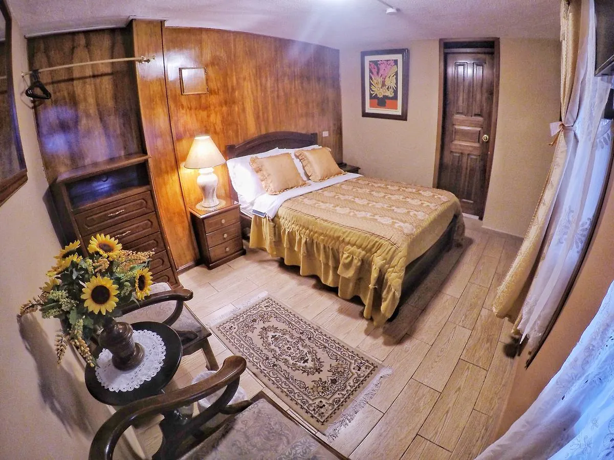 Hostel Hostal Sol Y Luna Quito Ecuador