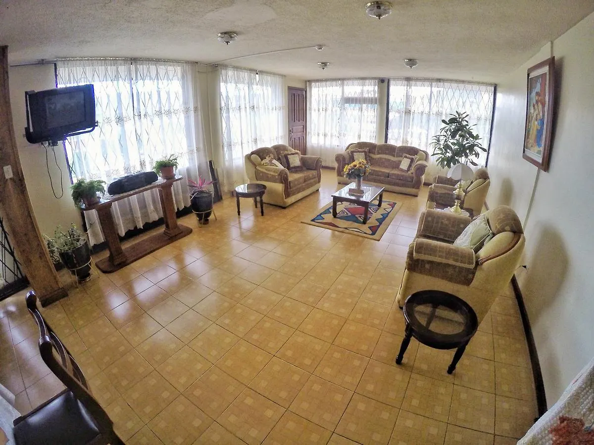Hostal Sol Y Luna Quito