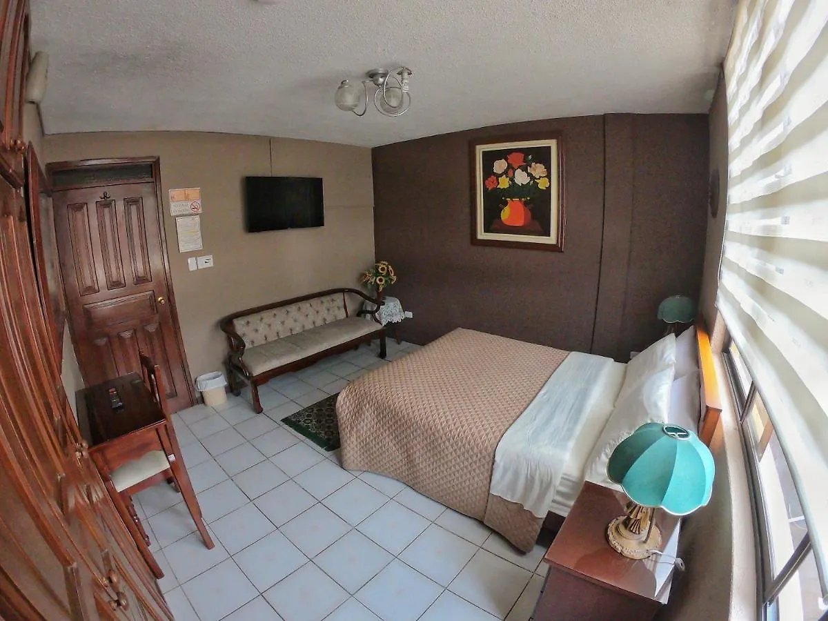 Hostal Sol Y Luna Quito Ecuador